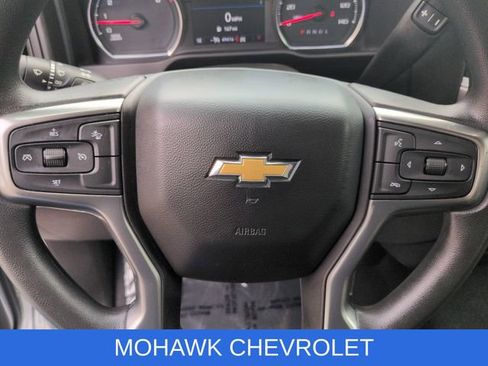 Used 2022 Chevrolet Silverado 2500 Custom w/ Custom Value Package image 12