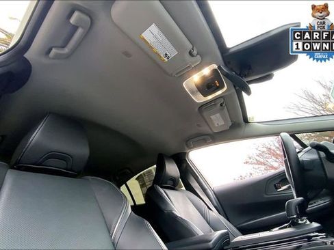 Used 2025 Toyota Prius image 20