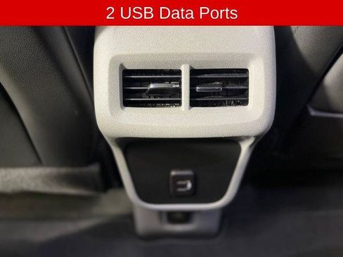 Used 2023 GMC Terrain SLT AWD/4WD image 16