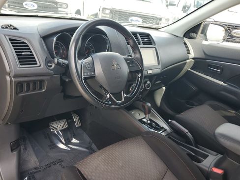 Used 2019 Mitsubishi Outlander Sport LE image 9