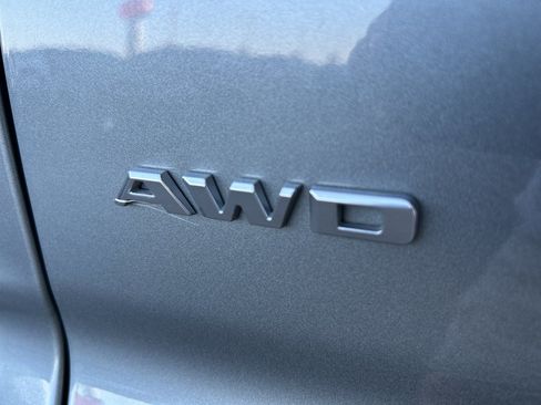Certified 2024 Cadillac XT4 Sport AWD/4WD image 7