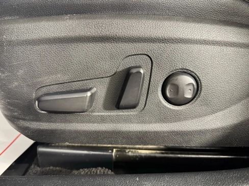 Used 2019 Kia Optima S FWD image 32