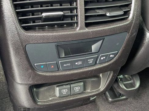 Used 2020 Acura MDX SH-AWD w/ Technology Package image 18