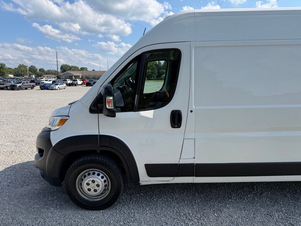 Used 2023 RAM ProMaster 2500 FWD image 14