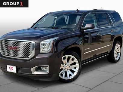 Used 2015 GMC Yukon Denali w/ Premium Package
