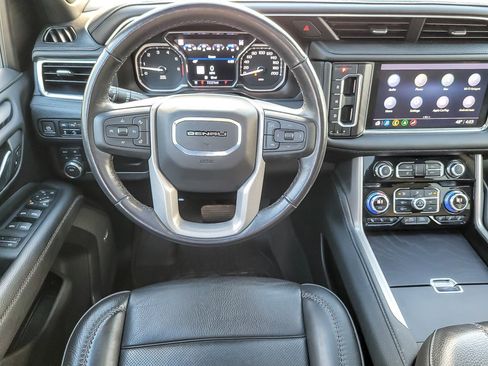 Used 2021 GMC Yukon XL Denali w/ LPO, Illumination Package image 13