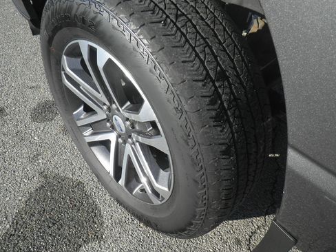 Certified 2023 Ford F150 XL w/ STX Appearance Package image 11