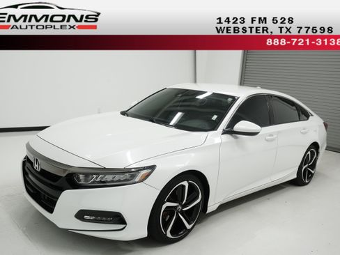 Used 2020 Honda Accord Sport image 1