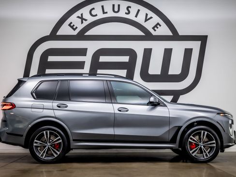 Used 2023 BMW X7 xDrive40i w/ Executive Package AWD/4WD image 8