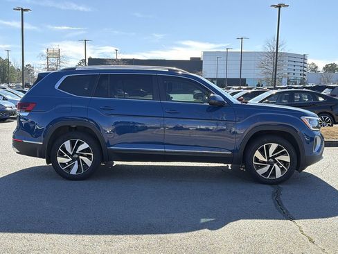 Used 2025 Volkswagen Atlas SEL image 6