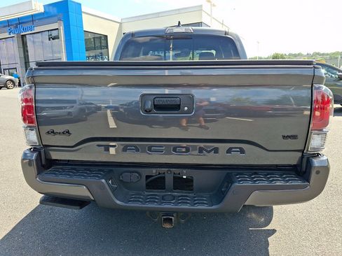 Used 2023 Toyota Tacoma Limited w/ Nightshade Package AWD/4WD image 5
