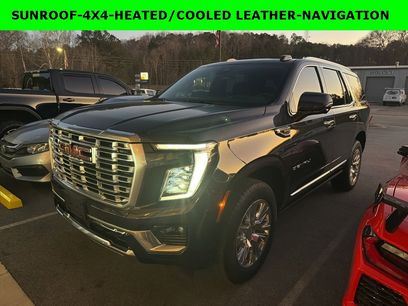 Used 2025 GMC Yukon Denali w/ Sun & Power Step Package