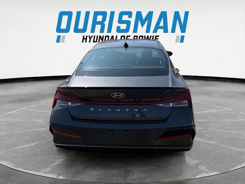 New 2026 Hyundai Elantra SEL Sport FWD image 5