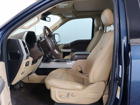 Used 2018 Ford F150 Lariat w/ Equipment Group 502A Luxury AWD/4WD image 7