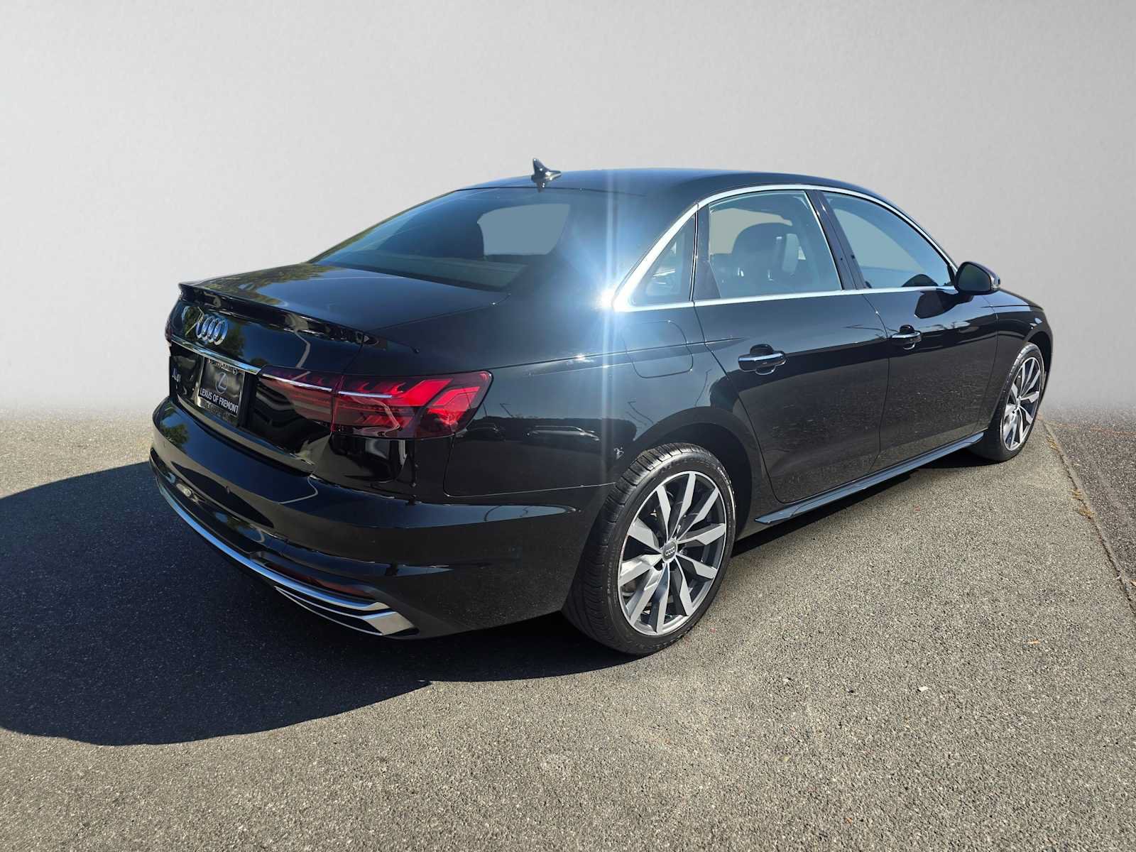 Used 2020 Audi A4 2.0T Premium Plus FWD image 3