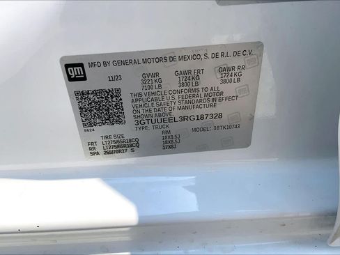 Used 2024 GMC Sierra 1500 AT4 w/ AT4 Premium Package AWD/4WD image 37