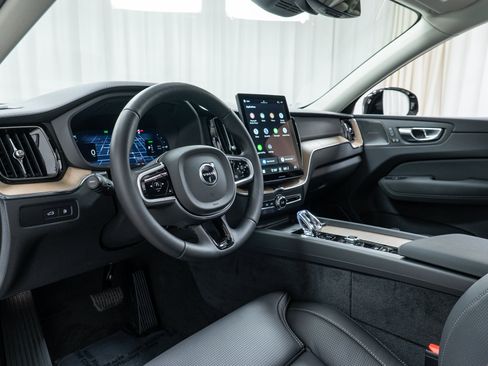 New 2026 Volvo XC60 T8 Ultra w/ Protection Package Premier AWD/4WD image 12
