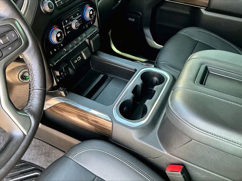 Used 2022 Chevrolet Silverado 1500 RST w/ Texas Edition Plus AWD/4WD image 17
