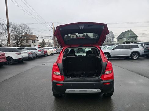Used 2015 Chevrolet Trax LT w/ LT Sun and Sound Package image 18