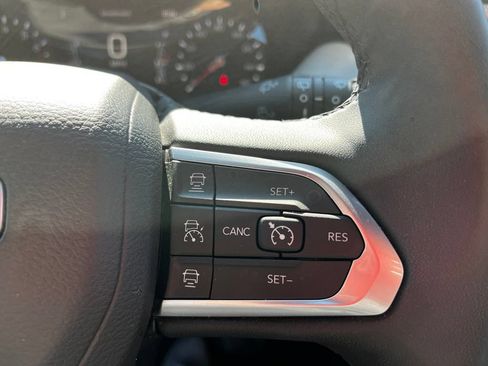 Used 2025 Jeep Compass Limited AWD/4WD image 14
