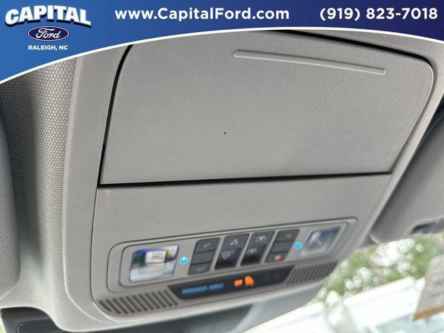 Used 2023 Ford Explorer XLT w/ Equipment Group 202A AWD/4WD image 33