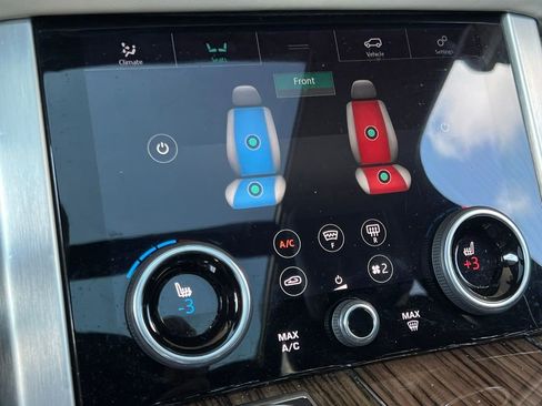 Used 2018 Land Rover Range Rover HSE image 48