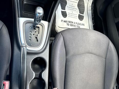 Used 2013 Chrysler 200 Touring image 21