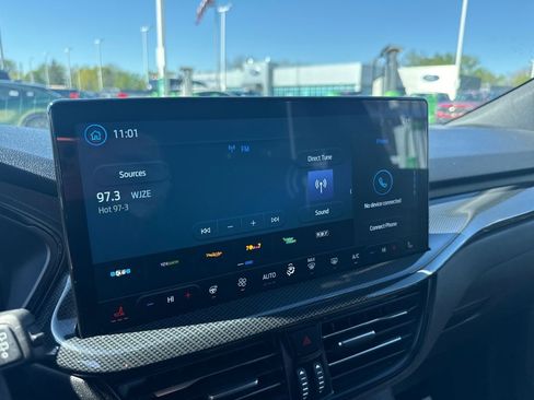 Used 2023 Ford Escape ST-Line w/ Tech Pack #1 AWD/4WD image 36