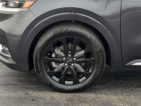 Used 2024 Kia Carnival SX Prestige image 7