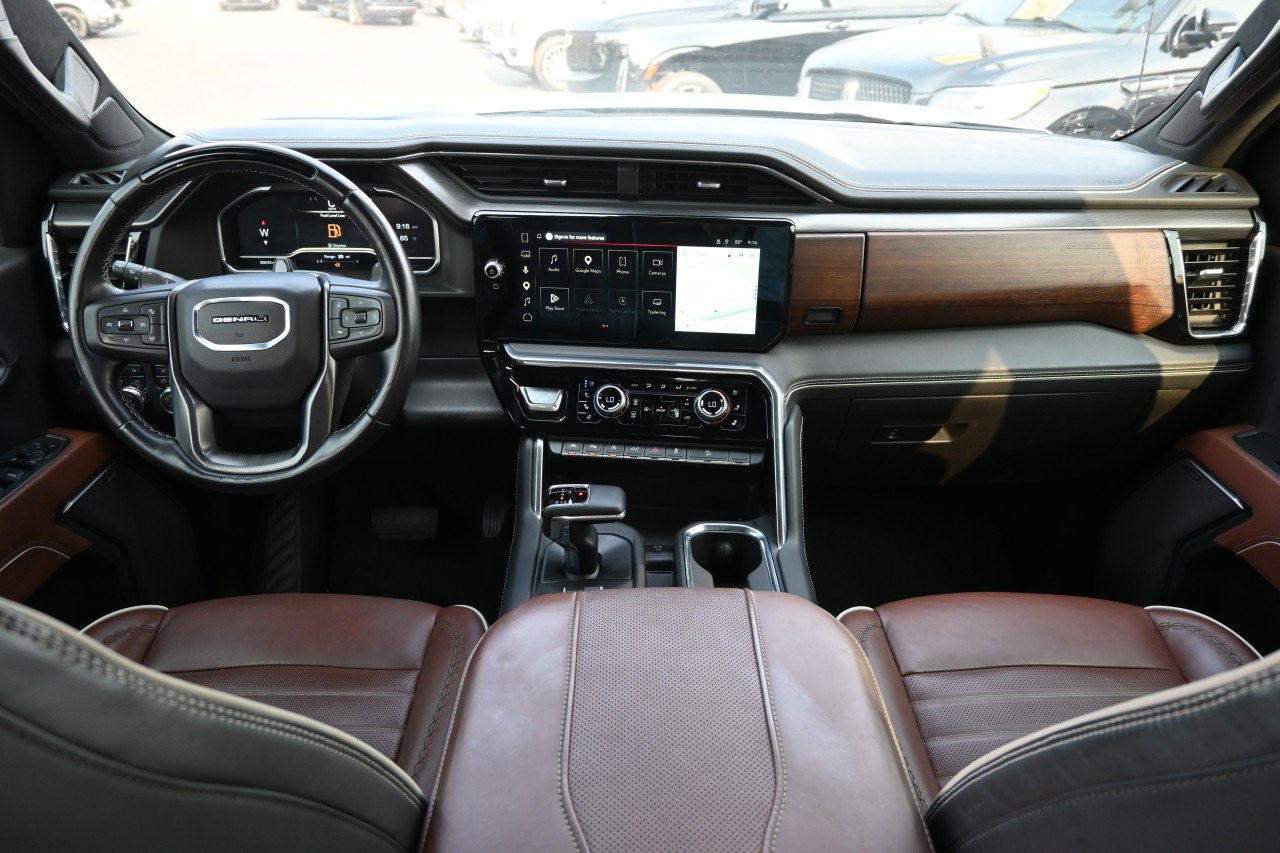 Certified 2025 GMC Sierra 1500 Denali Ultimate AWD/4WD image 7