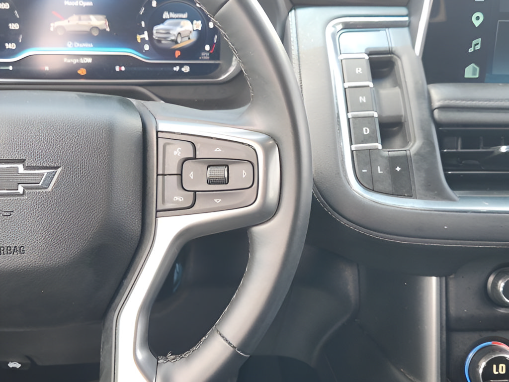 Used 2024 Chevrolet Tahoe Z71 w/ Luxury Package AWD/4WD image 36