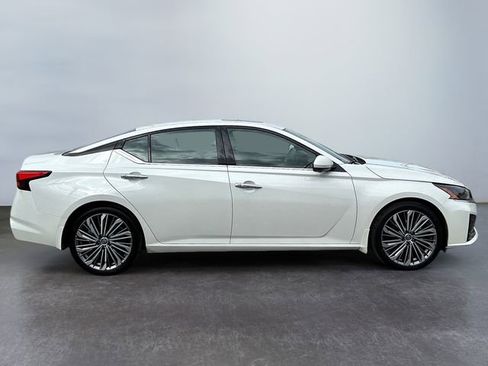 Used 2024 Nissan Altima 2.5 SL image 6