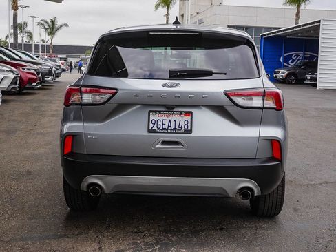 Used 2022 Ford Escape SE FWD image 6