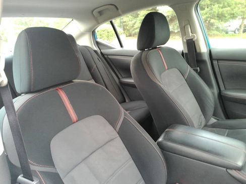 Used 2021 Nissan Sentra SR FWD image 18