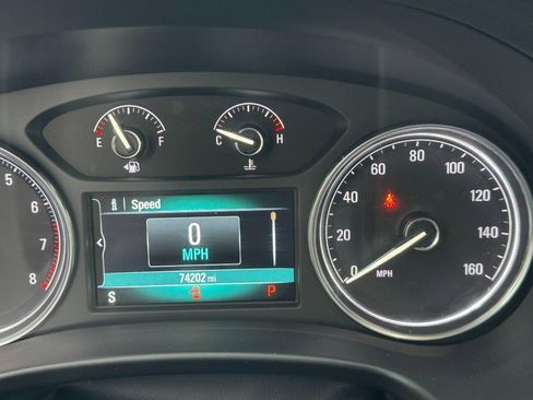 Used 2019 Buick Enclave Essence image 24