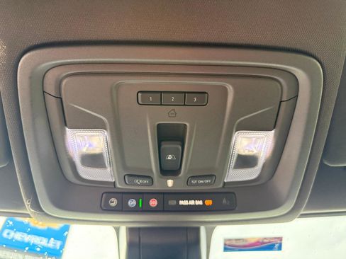Used 2022 Chevrolet Silverado 1500 LTZ AWD/4WD image 14