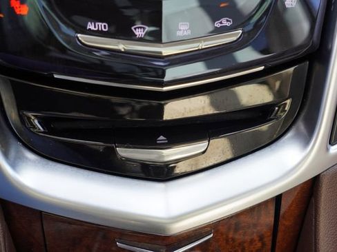 Used 2016 Cadillac SRX Luxury w/ Driver Awareness Package image 29