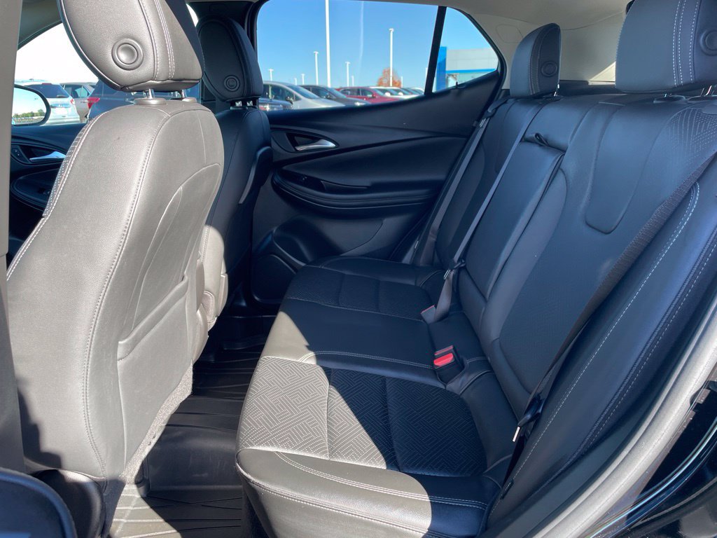 Used 2021 Buick Encore GX Essence AWD/4WD image 19