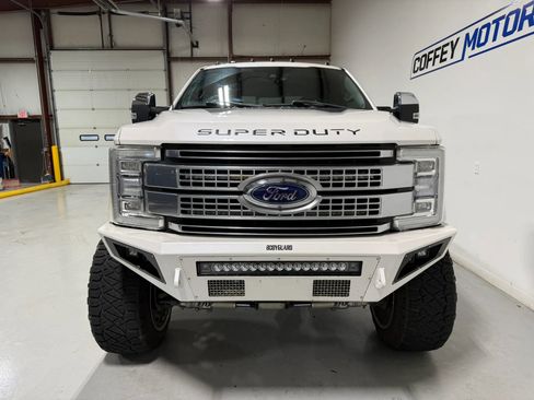Used 2017 Ford F250 Platinum w/ Platinum Ultimate Package image 9