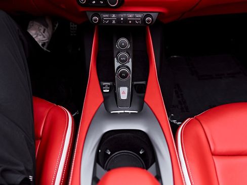 Used 2022 Ferrari Portofino M RWD image 78