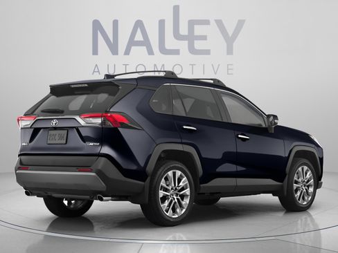 Used 2021 Toyota RAV4 LE FWD image 8