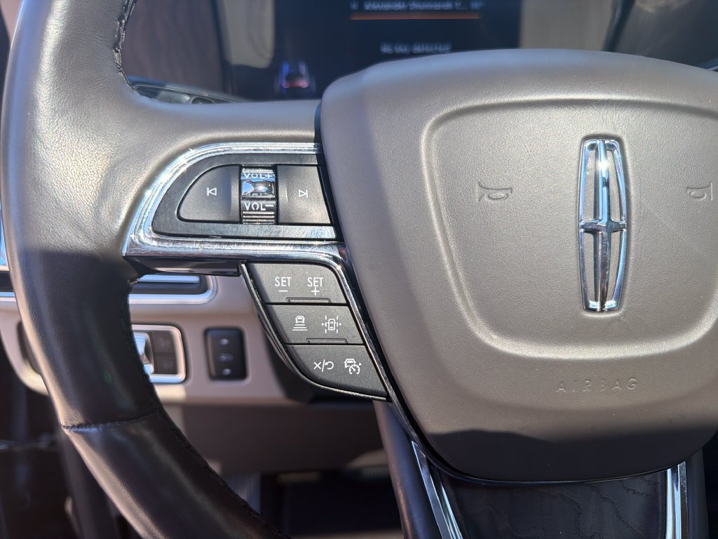 Used 2024 Lincoln Navigator Premiere AWD/4WD image 21