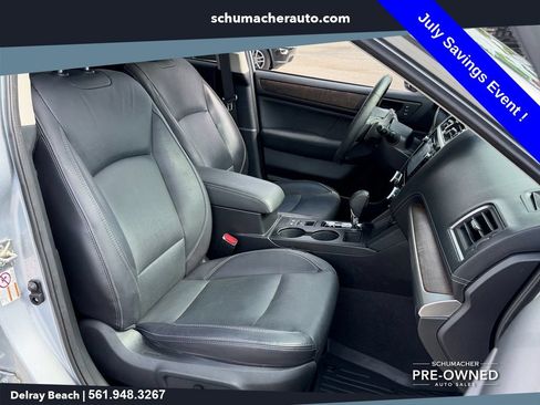 Used 2018 Subaru Outback 2.5i Limited AWD/4WD image 18