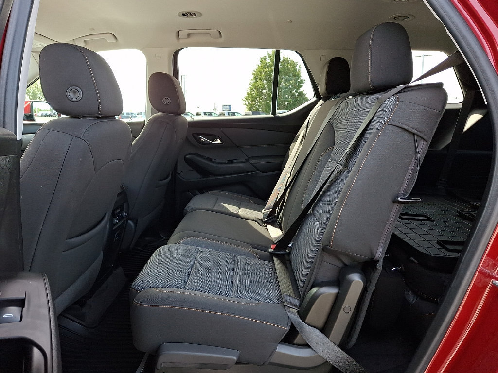 Used 2020 Chevrolet Traverse LT FWD image 10