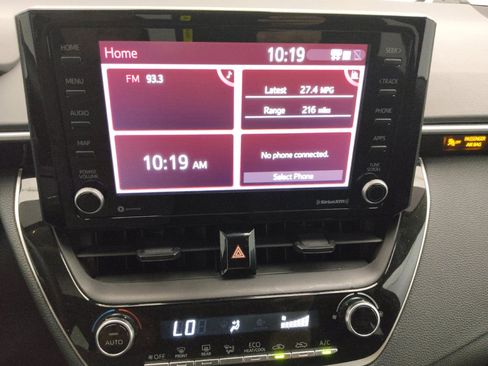 Used 2022 Toyota Corolla LE FWD image 25
