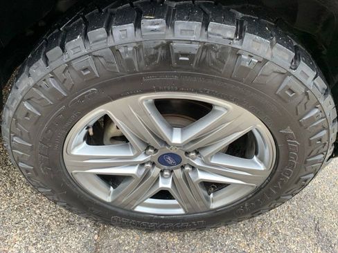 Used 2018 Ford F150 XLT w/ Equipment Group 302A Luxury AWD/4WD image 10