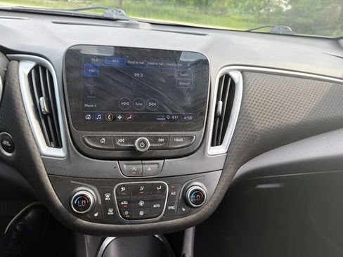Used 2023 Chevrolet Malibu LT w/ Driver Confidence Package FWD image 11