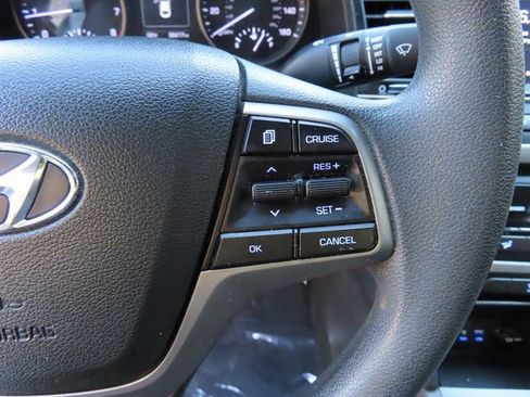 Used 2018 Hyundai Elantra SEL image 20