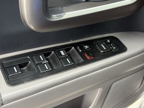 Used 2011 Honda Ridgeline RTL image 16