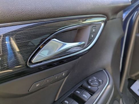 Used 2023 Buick Envision Essence image 12